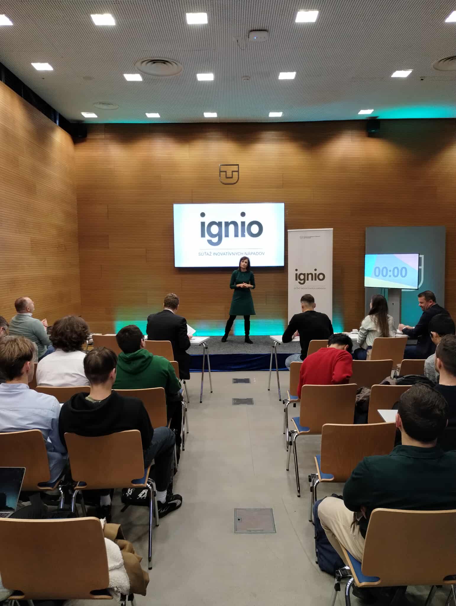 597718666_4115440845372578_7032951727748088475_n.jpg (175 KB)